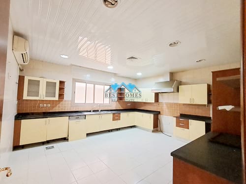Nice and Spacious 4 Bedrooms Basement Floor in Mishref