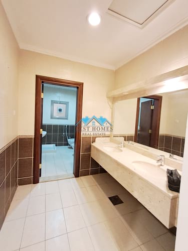 Nice and Spacious 4 Bedrooms Basement Floor in Mishref