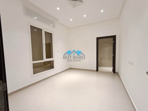 4 Bedrooms Floor in Qadsiya