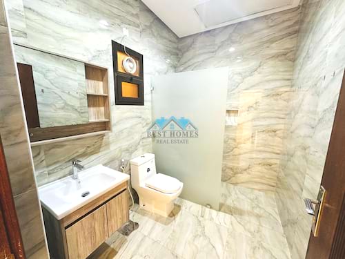Good size 5 Bedrooms Duplex in Mansouriya