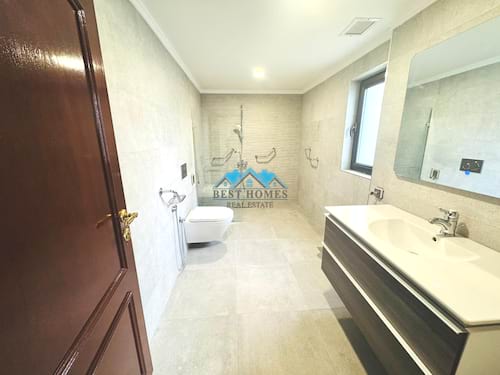 Modern 3 Master Bedrooms Apartment with Private Entrance in Rumaithiya