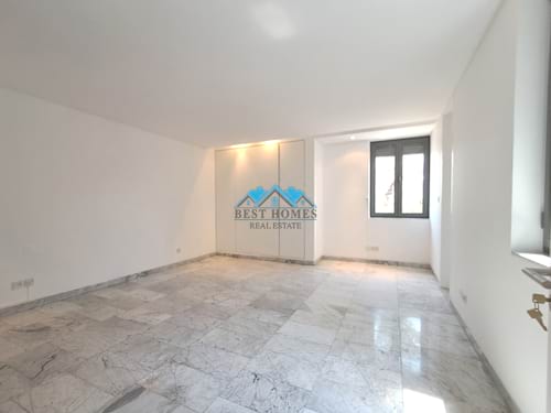 Luxury 3 Master Bedroom Villa with Private Garden in Abu Al Hasaniya