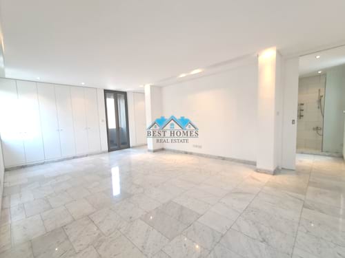 Luxury 3 Master Bedroom Villa with Private Garden in Abu Al Hasaniya