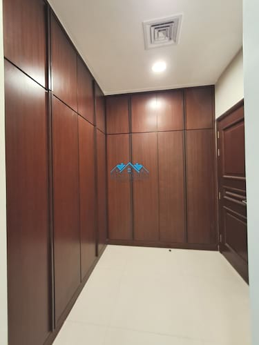 Nice and Modern Style 3 Bedrooms Apartment in Mishref