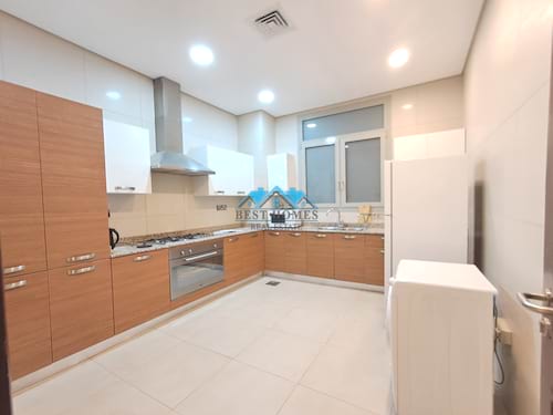 Nice and Modern Style 3 Bedrooms Apartment in Mishref