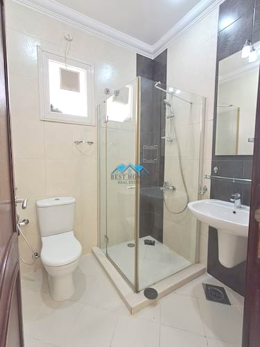 Spacious Three Bedrooms Apartment in Rumaithiya 