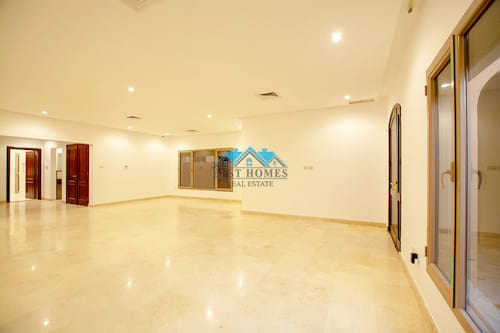 Nice and Spacious Private Townhouse Villa in Salwa