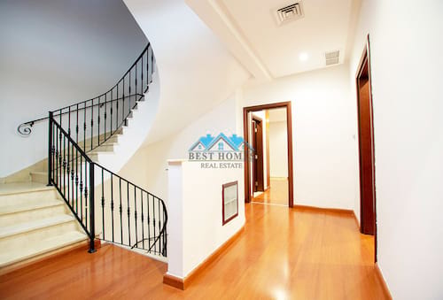 Nice and Spacious Private Townhouse Villa in Salwa