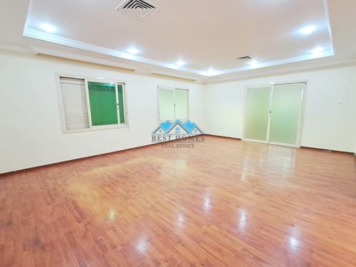 Spacious 3 Bedrooms Apartment in Salwa