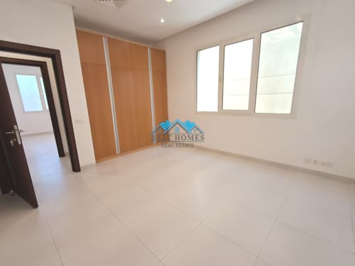 Modern 3 Bedrooms Apartment in Qortuba