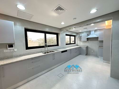 05 Bedroom high quality penthouse in Salwa