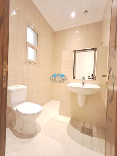 Spacious 3 Master Bedrooms Ground Floor in Qortuba Area