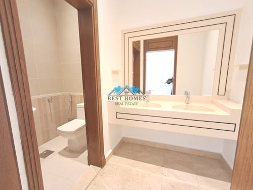 Spacious 3 Master Bedrooms Ground Floor in Qortuba Area
