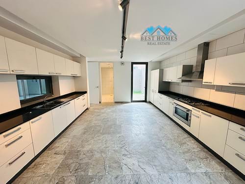 Nice Modern Four Bedrooms Villa in Abu al Hassania