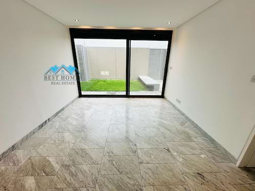 Nice Modern Four Bedrooms Villa in Abu al Hassania