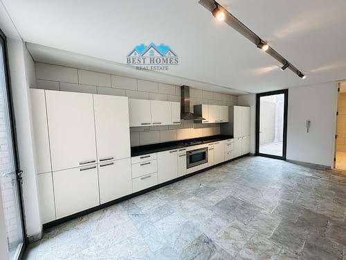 Nice Modern Four Bedrooms Villa in Abu al Hassania