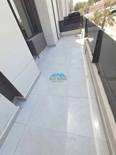 3 Bedrooms Apartment With Balcony in Mishref
