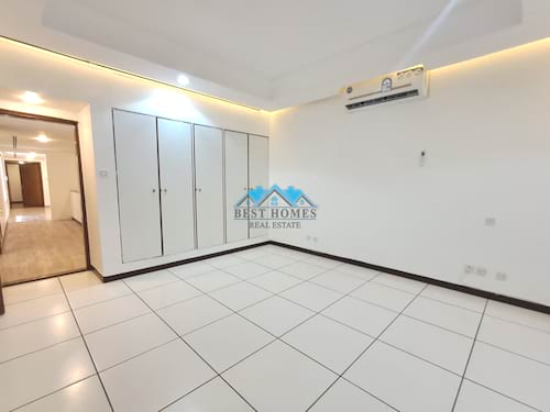 Spacious 3 Bedrooms Villa with Private Yard in Salwa