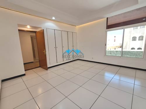 Spacious 3 Bedrooms Villa with Private Yard in Salwa