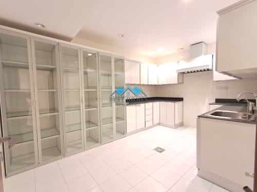 8 Master Bedrooms Villa with Huge Garden in Mishref