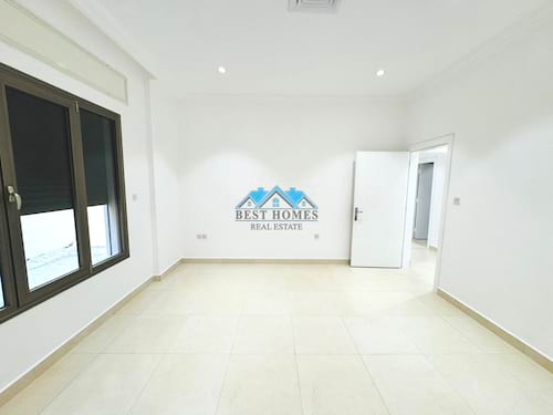 Three-Bedrooms Apartment with Balcony in Rumaithiya