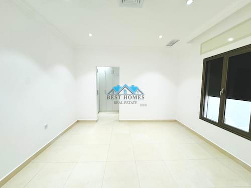 Three-Bedrooms Apartment with Balcony in Rumaithiya