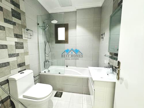 Three-Bedrooms Apartment with Balcony in Rumaithiya