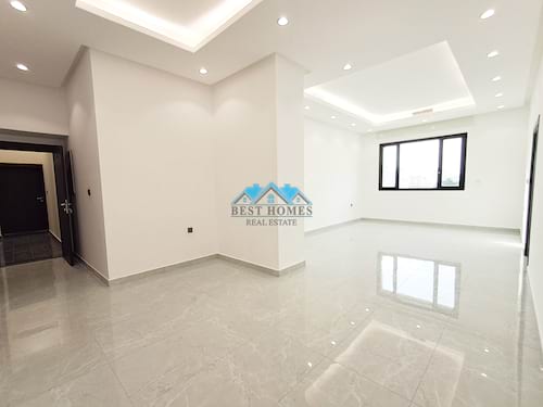 Nice and Modern Style 3 Bedrooms in Salam Area
