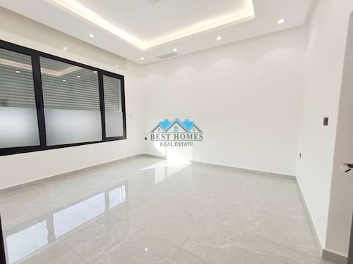 Nice and Modern Style 3 Bedrooms in Salam Area