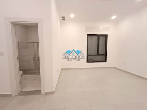 Spacious 5 Master Bedrooms Floor in Salam