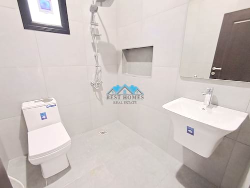 Nice and Modern Style 3 Bedrooms in Salam Area