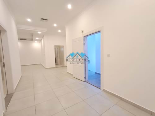 Spacious 5 Master Bedrooms Floor in Salam