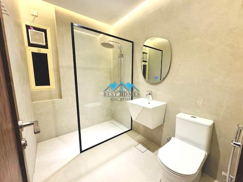 Nice And Modern Style 3 Bedroom Apartment in c