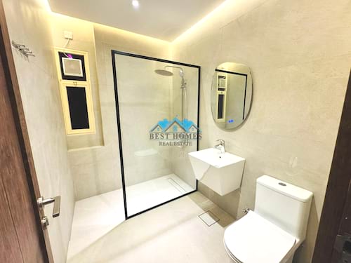 Nice And Modern Style 3 Bedroom Apartment in c
