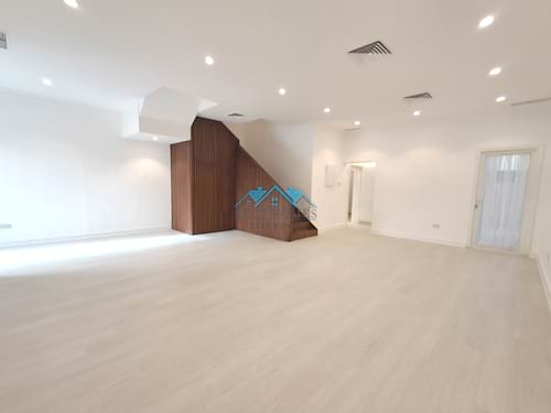 3 Bedrooms Duplex Villa with Private Garden Area in Zahra