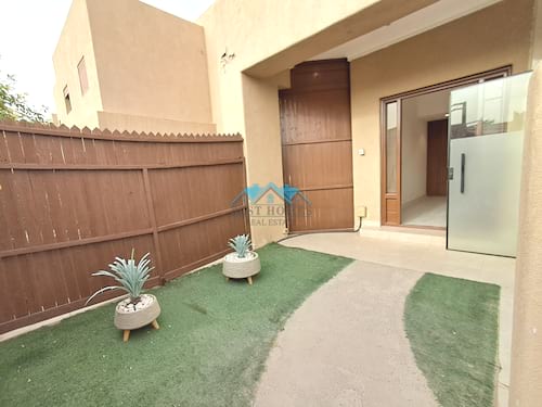 3 Bedrooms Duplex Villa with Private Garden Area in Zahra