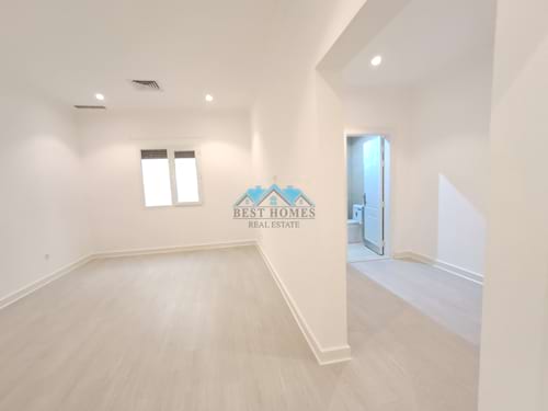 3 Bedrooms Duplex Villa with Private Garden Area in Zahra