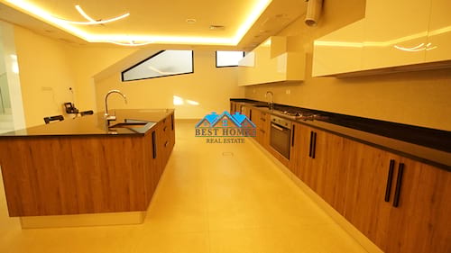 Luxury 5 Bedroom Duplex with Garden and Diwaniya in Al Funaitees