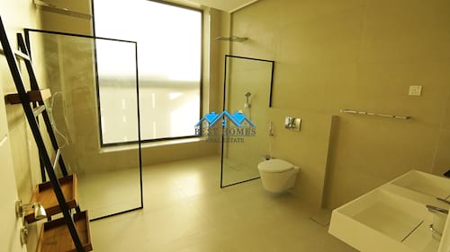 Luxury 5 Bedroom Duplex with Garden and Diwaniya in Al Funaitees