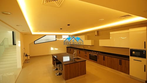 Luxury 5 Bedroom Duplex with Garden and Diwaniya in Al Funaitees