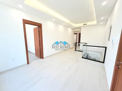 Premium 4 Bedrooms Duplex Apartment with Private Entrance in Jabriya