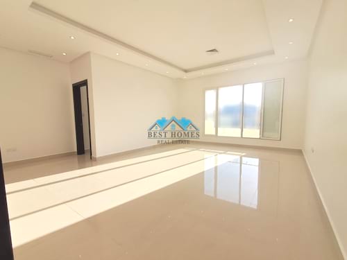 Modern 3 Bedrooms Apartment with Open Kitchen in Sadeeq