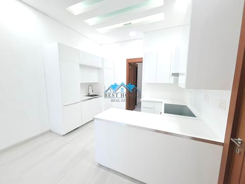 Premium 4 Bedrooms Duplex Apartment with Private Entrance in Jabriya