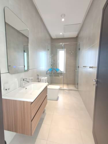 Modern 3 Bedrooms Apartment with Open Kitchen in Sadeeq