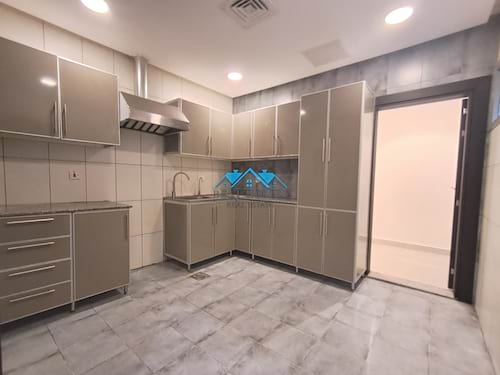 Stylish 4 Bedroom Apartment with Balcony in Jabriya