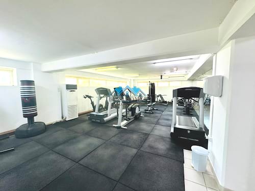 Modern 3 Bedrooms Apartment in Bnied al Gar