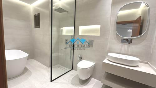 5 Master Bedrooms Huge Villa in Sadeeq