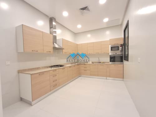Nice and Modern Style 3 Bedrooms Apartment in Kaifan