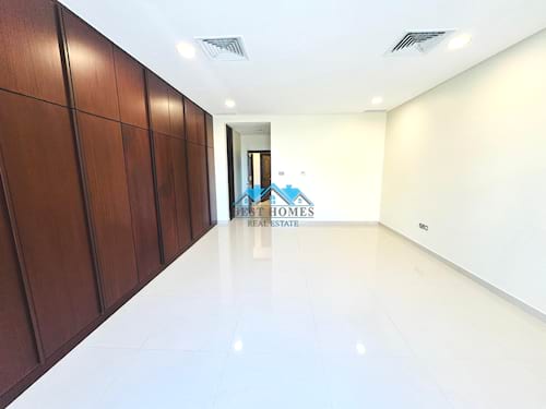 Four Bedrooms Floor Apartment with Balcony in Mishref 