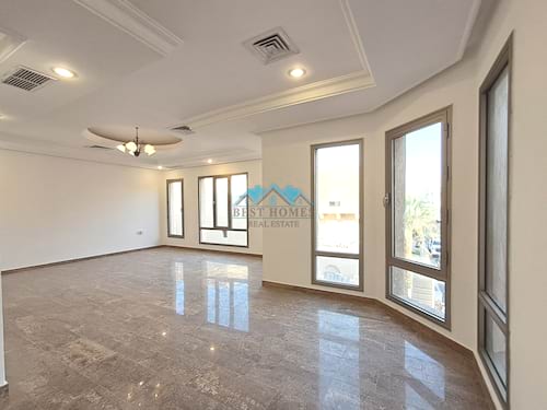 Spacious 7 Bedrooms Villa in Qortuba